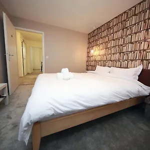 https://cozy-apartment-close-to-cornavin-train-station-and-lake.genevahotels4all.com