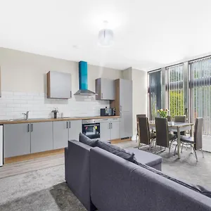 https://stay-smiling-north-park-road.yorkshirehotels.net