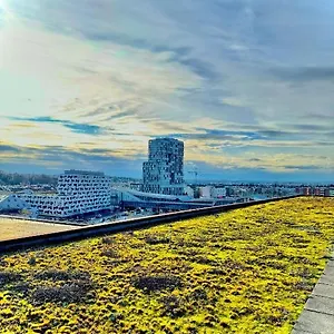  Appartement Penthouse Rooftop Loft, 190sq, Panorama View, 1min To Main Station- 5min To